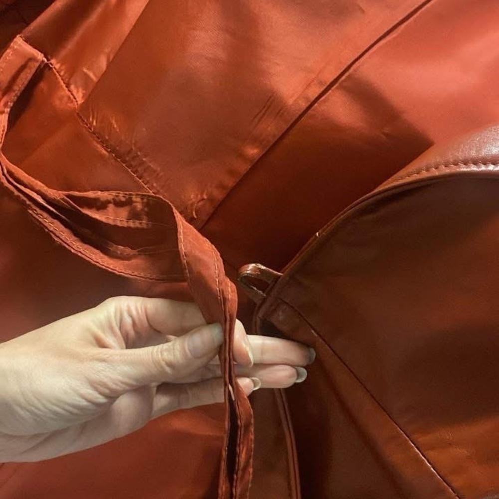 Elegant Brown Faux Leather Coat with Fur Collar - Picture 9 of 10